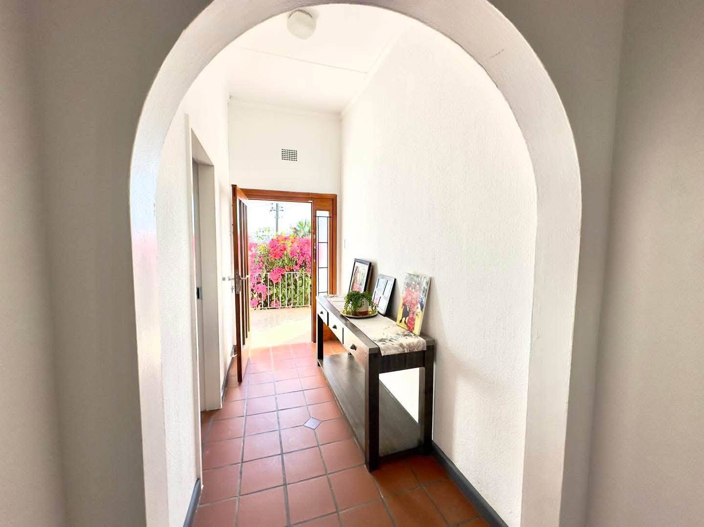 HOUSE FOR SALE – KLEIN WINDHOEK